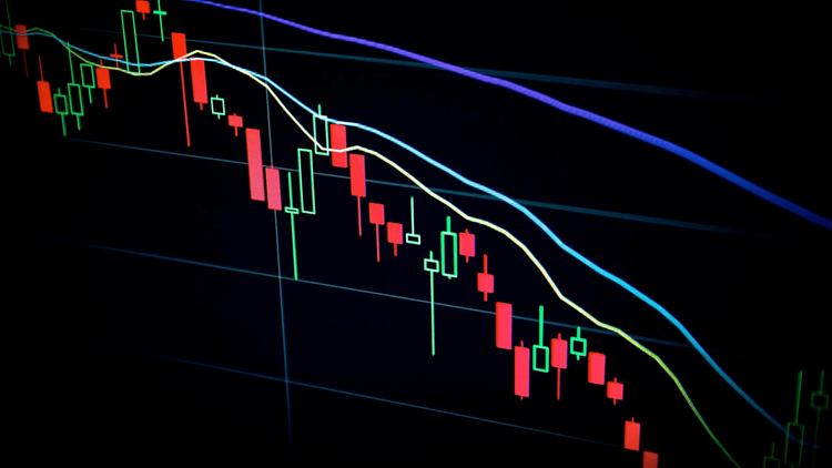 Qué hacer cuando cae el mercado cripto: Guía práctica